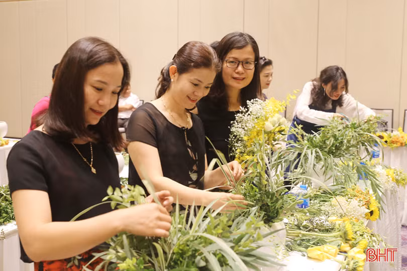 workshop da tiec mua he cho nhung nguoi yeu hoa o tp ha tinh