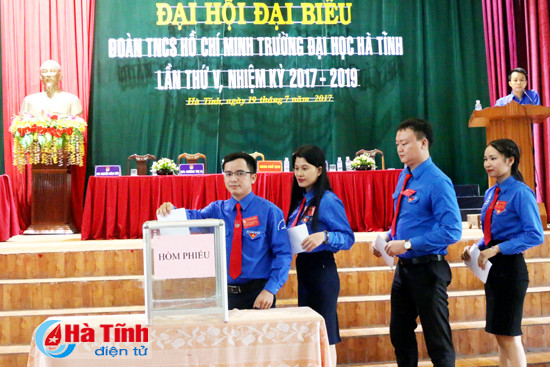 Tuổi trẻ Đại học Hà Tĩnh “Đoàn kết - xung kích - sáng tạo - phát triển”