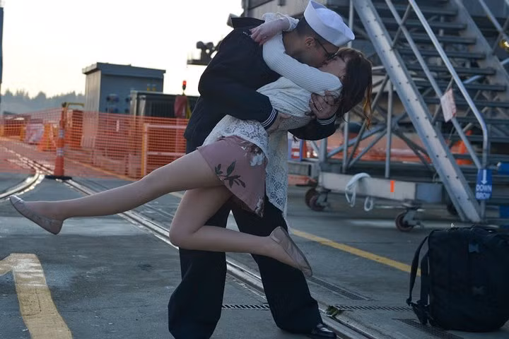 hinh anh an tuong it thay ve cac hoat dong ben trong hai quan my