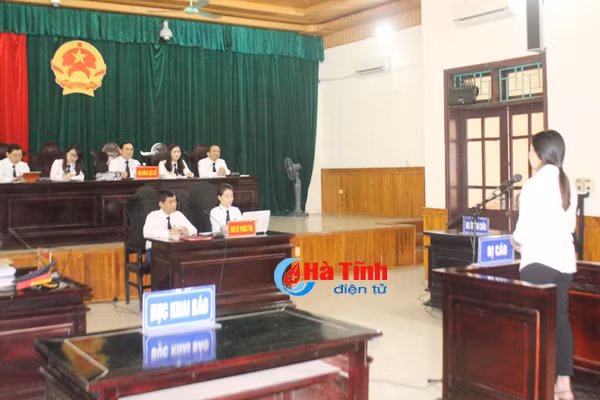 tuyen phat tran thi xuan 9 nam tu giam ve toi hoat dong nham lat do chinh quyen nhan dan