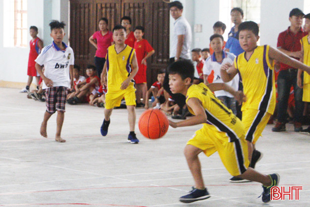 tp ha tinh to chuc giai bong ro hoc duong nam 2018