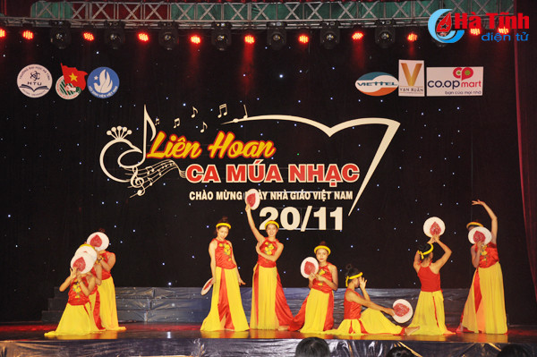 soi dong dac sac dem van nghe tri an thay co giao