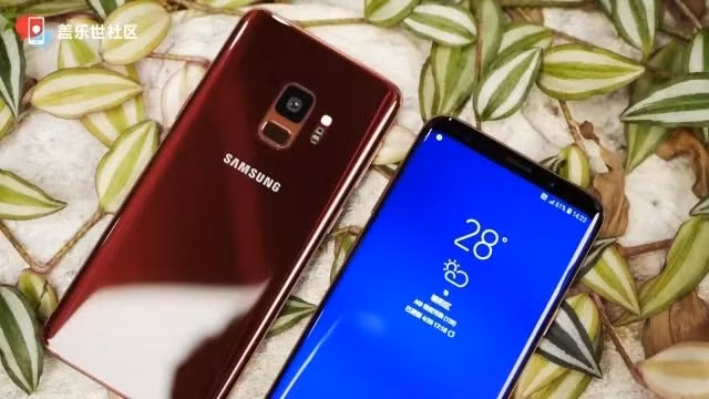 samsung am tham ra galaxy s9 va s9 plus mau do dep quy phai