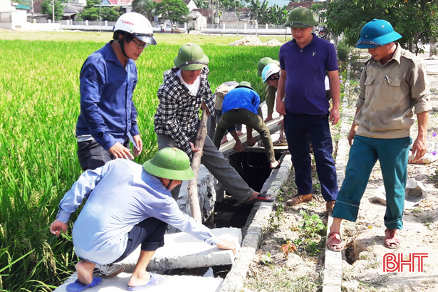 600 can bo huyen loc ha tham gia ngay thu 7 nong thon moi