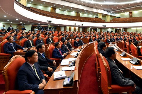 hom nay khai mac hoi nghi trung uong 7