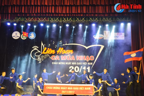 soi dong dac sac dem van nghe tri an thay co giao