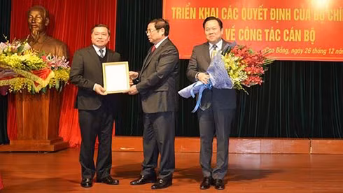 bi thu cap uy khong la nguoi dia phuong se thuc hien ngay sau hoi nghi t u 7