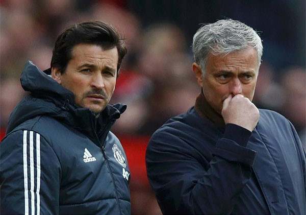 Jose Mourinho và Rui Faria "đường ai nấy đi" sau 17 năm. Ảnh: Getty Images.  cung chia tay hlv mourinho sau 17 nam gan bo