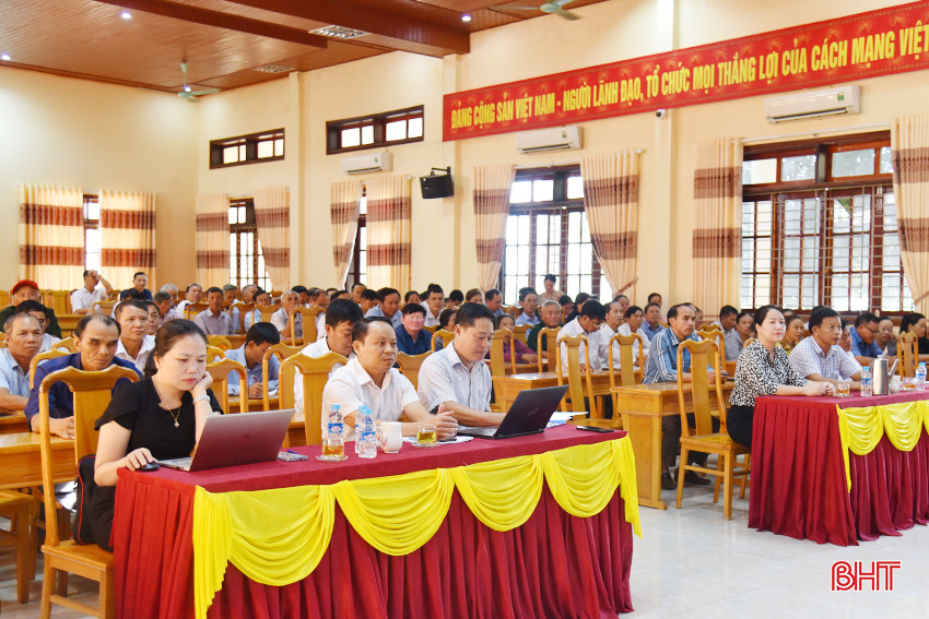 Các đại biểu tham gia tập huấn để nâng cao năng lực thực hiện chương trình giảm nghèo bền vững. DSC_7797 - Copy.JPG