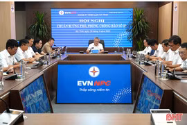 Điện lực Hà Tĩnh khẩn cấp triển khai biện pháp ứng phó bão số 10