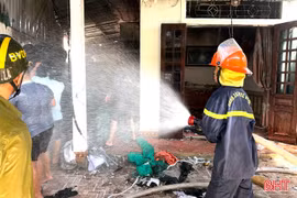 Xác định nguyên nhân ban đầu vụ cháy nhà kho ở Hà Tĩnh