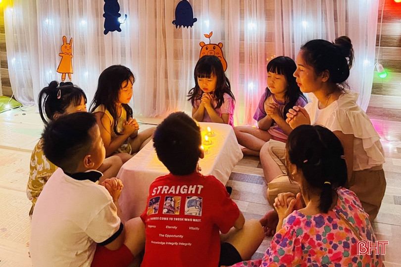 Trường Mầm non Trung Kiên trao chứng chỉ hoàn thành bậc học mầm non cho gần 100 học sinh