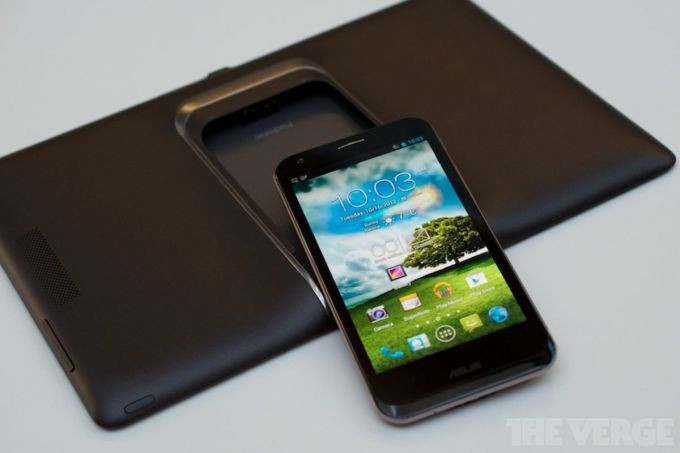 5 mẫu smartphone có thiết kế khác thường