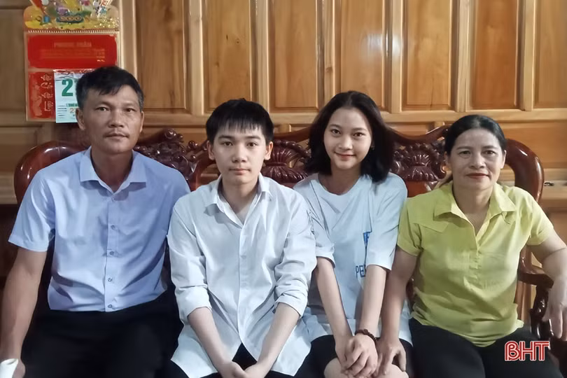 Nam sinh Vũ Quang thủ khoa lớp 10 Tin học Trường THPT Chuyên Hà Tĩnh