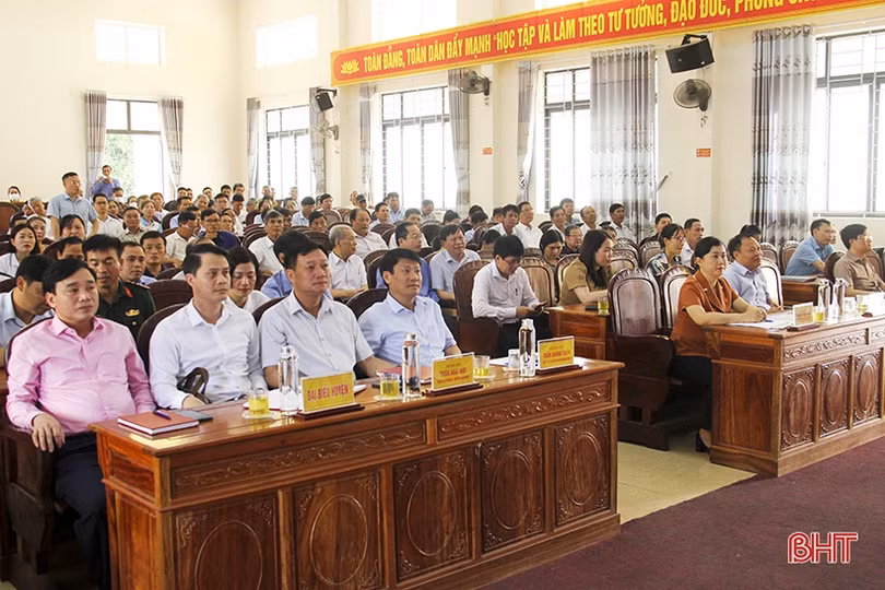 Đoàn Đại biểu Quốc hội và HĐND tỉnh tiếp xúc cử tri tại các địa phương