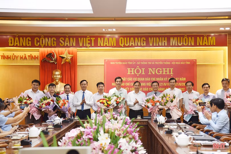 Lời cảm ơn của Báo Hà Tĩnh nhân kỷ niệm 97 năm Ngày Báo chí Cách mạng Việt Nam