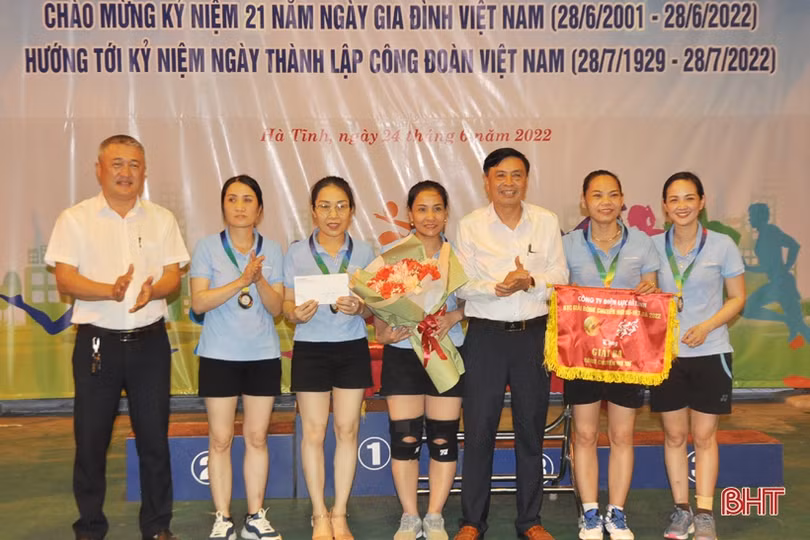 230 VĐV thi tài giải thể thao Công ty Điện lực Hà Tĩnh