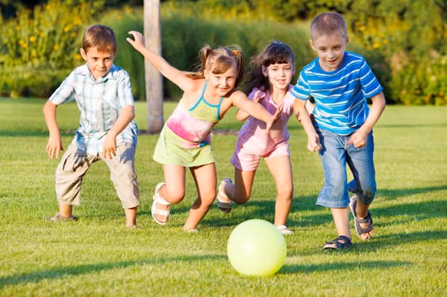 Nguyên tắc chăm sóc trẻ đúng cách trong mùa nóng