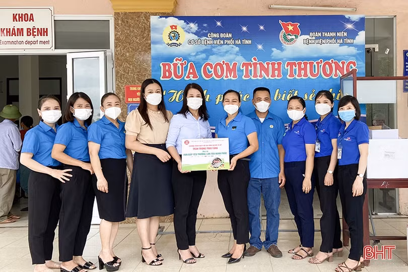 12 gia đình trổ tài nấu ăn nhân Ngày Gia đình Việt Nam tại Hà Tĩnh