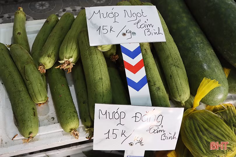 Cẩm Xuyên khai trương cửa hàng nông sản sạch và thực phẩm an toàn