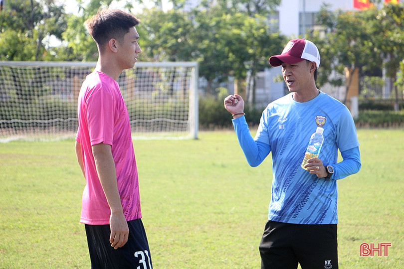 Tiền vệ Nguyễn Trọng Đại có buổi tập đầu tiên cùng đồng đội Hồng Lĩnh Hà Tĩnh
