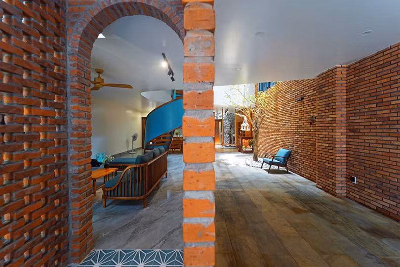 Ngôi nhà “biết thở” giữa lòng thành phố