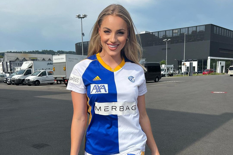 Gu mặc thanh lịch của siêu mẫu 91 tuổi ảnh 11 Gu mặc thanh lịch của siêu mẫu 91 tuổi