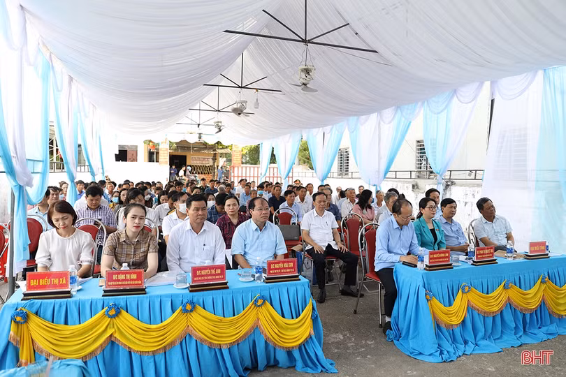 Đoàn Đại biểu Quốc hội và HĐND tỉnh tiếp xúc cử tri tại các địa phương