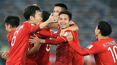 ĐT Việt Nam rớt hạng trên BXH FIFA