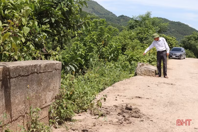 Bất an khi bờ sông Ngàn Sâu qua xã Đức Liên sạt lở