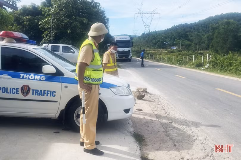 Hà Tĩnh xử phạt 110 triệu đồng 6 xe HOWO chở quá tải 