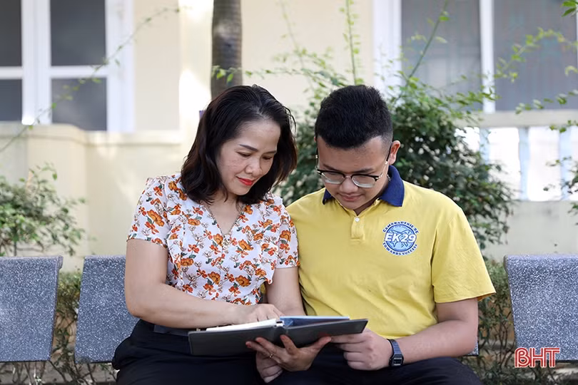 Đôi bạn ở thị xã Kỳ Anh cùng thủ khoa vào lớp 10 THPT Chuyên Hà Tĩnh