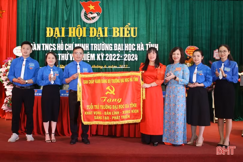 Phát huy vai trò xung kích, sáng tạo của tuổi trẻ, xây dựng Đại học Hà Tĩnh ngày càng phát triển