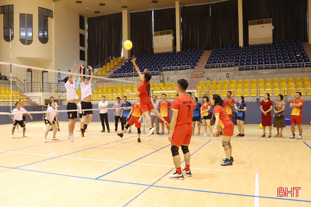 Công đoàn Hà Tĩnh hỗ trợ hơn 16 tỷ đồng cho người lao động có hoàn cảnh khó khăn