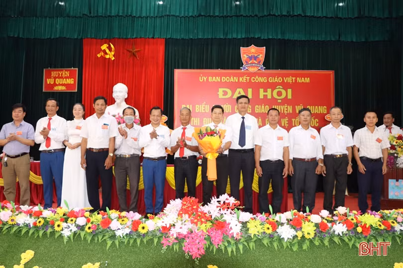 Người công giáo Vũ Quang chung tay xây dựng quê hương ngày càng giàu mạnh, văn minh