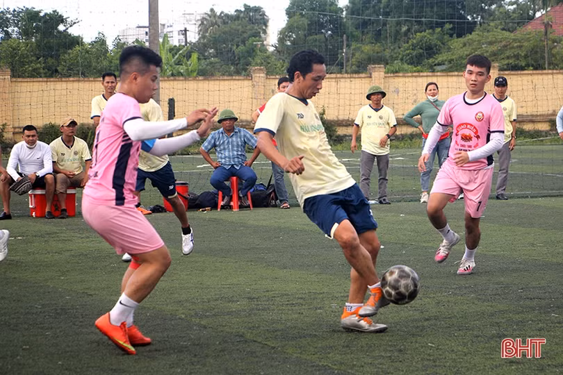 FC Bắc TP Hà Tĩnh vô địch Giải Bóng đá Hội cổ động viên Hà Tĩnh lần thứ 3