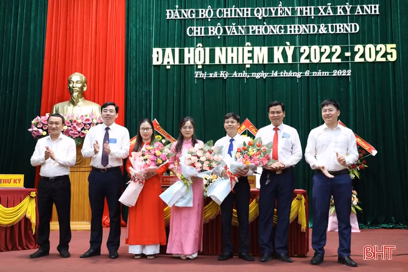 Hà Tĩnh: Hơn 1.700 đơn vị tổ chức đại hội chi bộ trực thuộc đảng ủy cơ sở nhiệm kỳ 2022 - 2025