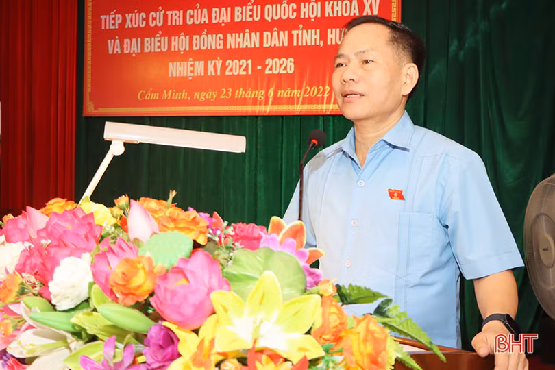 Cử tri kiến nghị sớm phê duyệt đề án nước sạch cho các xã phía Nam Cẩm Xuyên