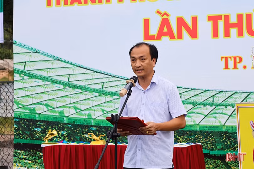 Khởi tranh Giải Bóng đá nam phong trào TP Hà Tĩnh mở rộng năm 2022