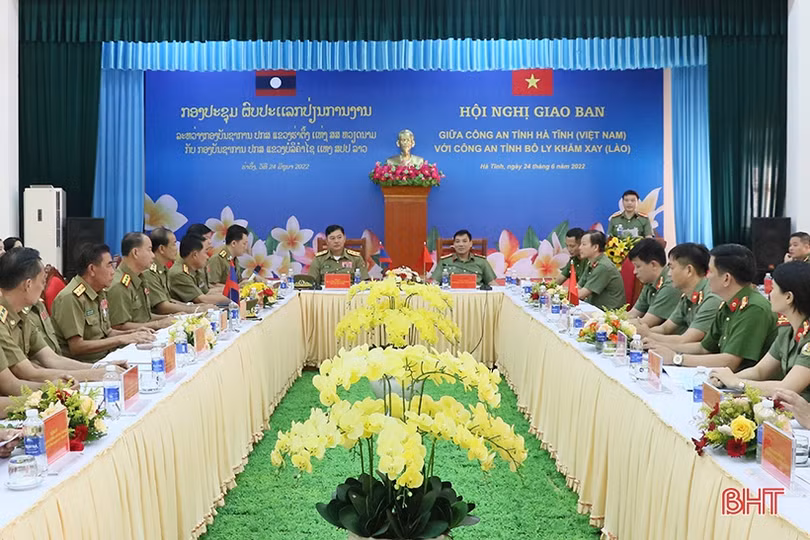 Công an 2 tỉnh Hà Tĩnh và Bôlykhămxay tăng cường hợp tác đảm bảo an ninh trật tự biên giới