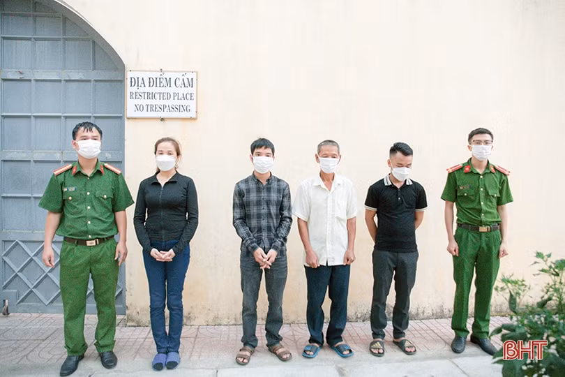 Triệt xóa 3 đường dây đánh bạc bằng hình thức lô đề ở Hà Tĩnh