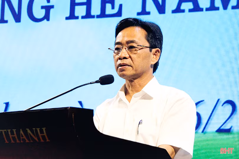 Hà Tĩnh gặp mặt cán bộ chủ chốt nghỉ hưu qua các thời kỳ