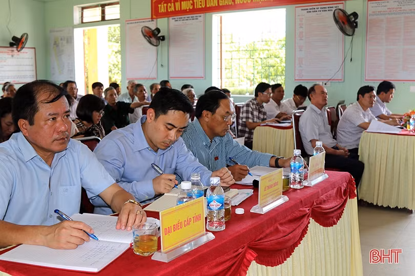 Đoàn Đại biểu Quốc hội và HĐND tỉnh tiếp xúc cử tri tại các địa phương