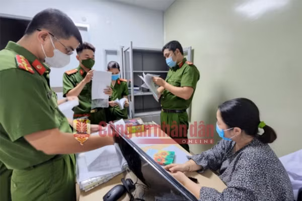 Thủ đoạn trục lợi từ kít test COVID-19 của Giám đốc CDC Đà Nẵng