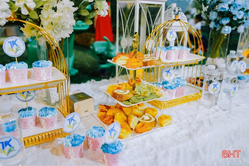 Trường Mầm non Trung Kiên trao chứng chỉ hoàn thành bậc học mầm non cho gần 100 học sinh