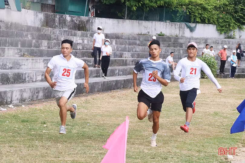 Gần 1.000 vận động viên tranh tài Đại hội thể dục thể thao huyện Thạch Hà