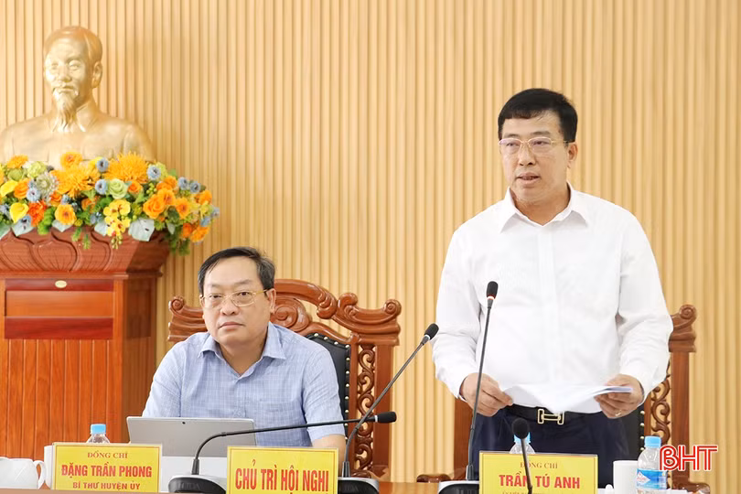Phó Chủ tịch Thường trực HĐND tỉnh Trần Tú Anh chỉ đạo tại buổi làm việc