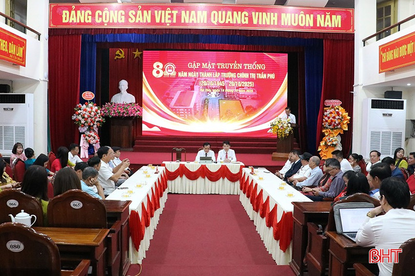 Toàn cảnh buổi gặp mặt truyền thống 80 năm thành lập Trường Chính trị Trần Phú. bqbht_br_anh-toan.jpg