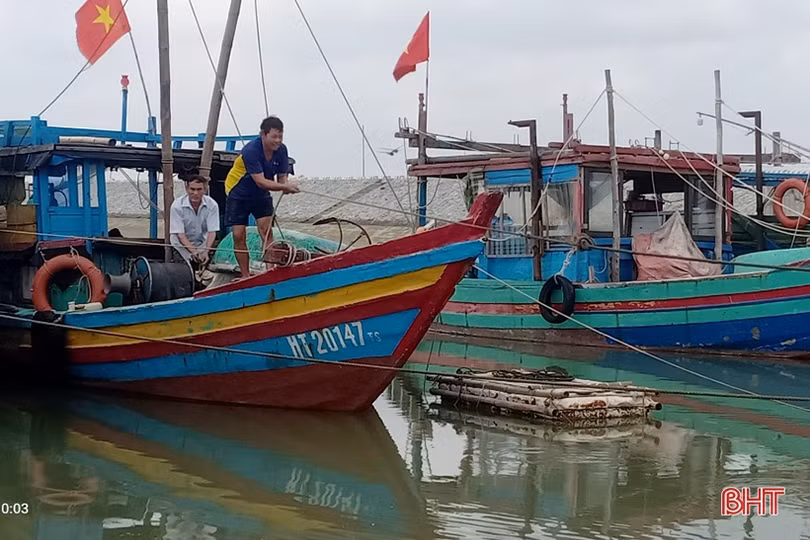 Nghi Xuân lên phương án chủ động tránh trú bão cho gần 1.000 tàu cá
