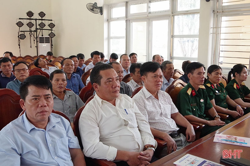 Bồi dưỡng kiến thức quốc phòng, an ninh cho 72 chức việc tôn giáo ở Thạch Hà